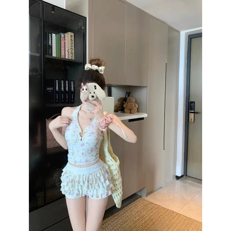 2026 New Sweet Floral Pure Desire Style Split Swimsuit Women's Bikini Flat Pants Conservative Hanging Neck To Cover Meat